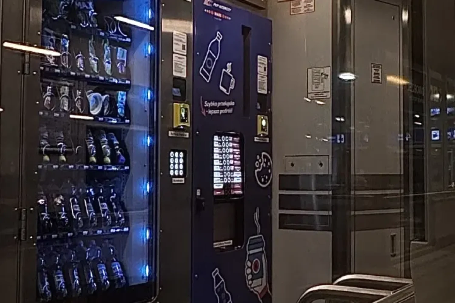 automat Q7E-Q7S w Wagonie PKP wersja mobilna
